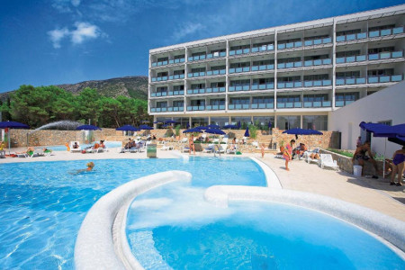 HOTEL ELAPHUSA, Brač